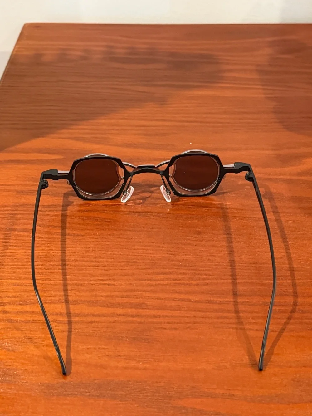 Avant-garde Geometric Black & Silver Sunglasses